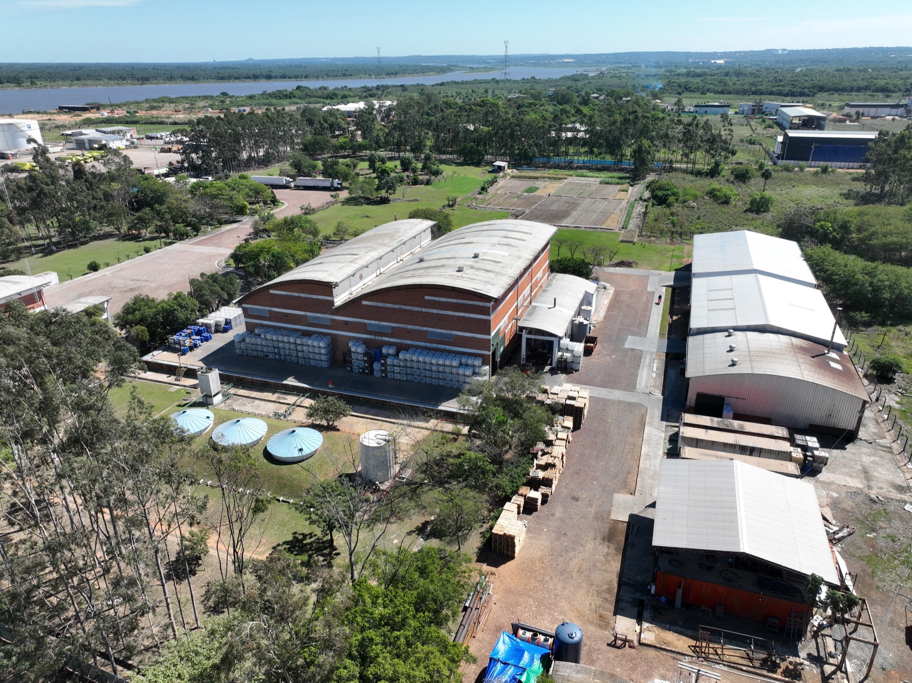 Vista aérea de la planta industrial de Biosanitas en Villeta
